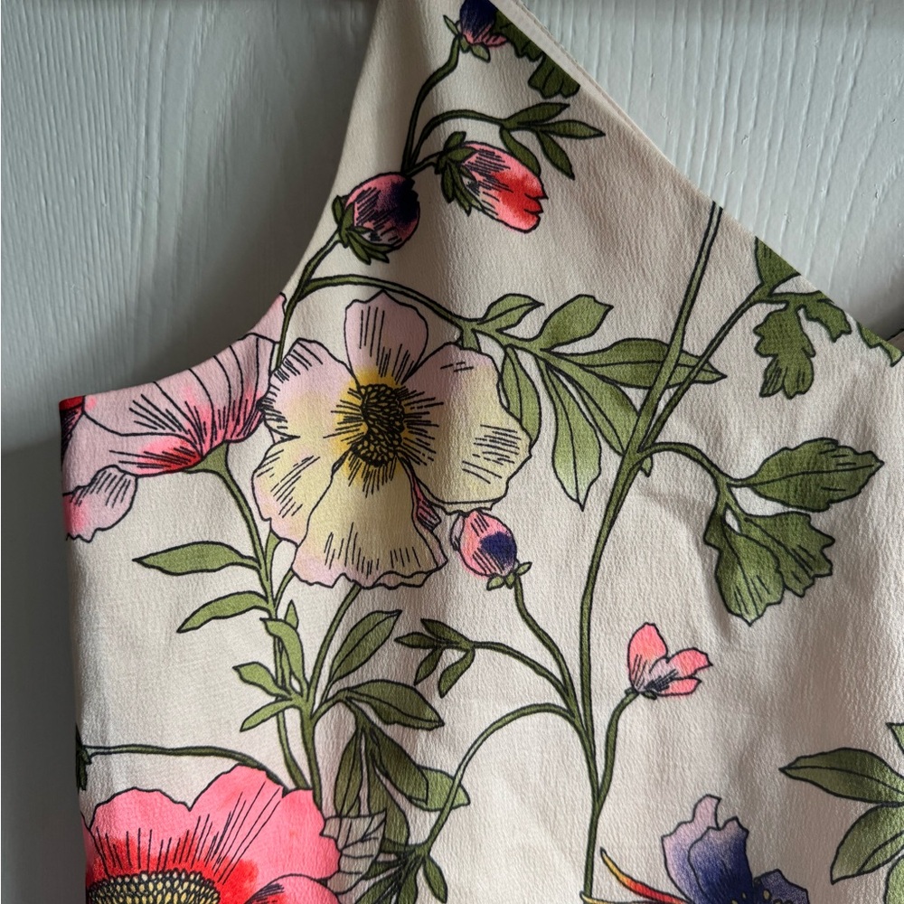 Women’s Express size XS floral multicolored Sleeveless Camisole lightweight